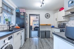 Kitchen- click for photo gallery